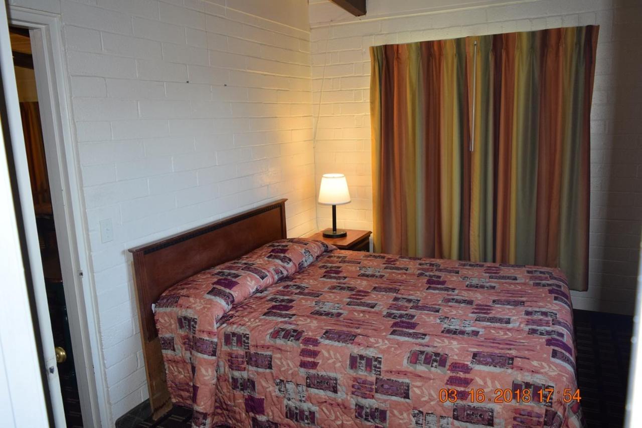 Stanlunds Inn And Suites Borrego Springs Esterno foto