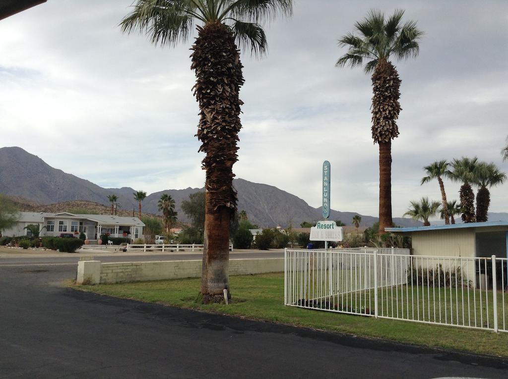 Stanlunds Inn And Suites Borrego Springs Esterno foto