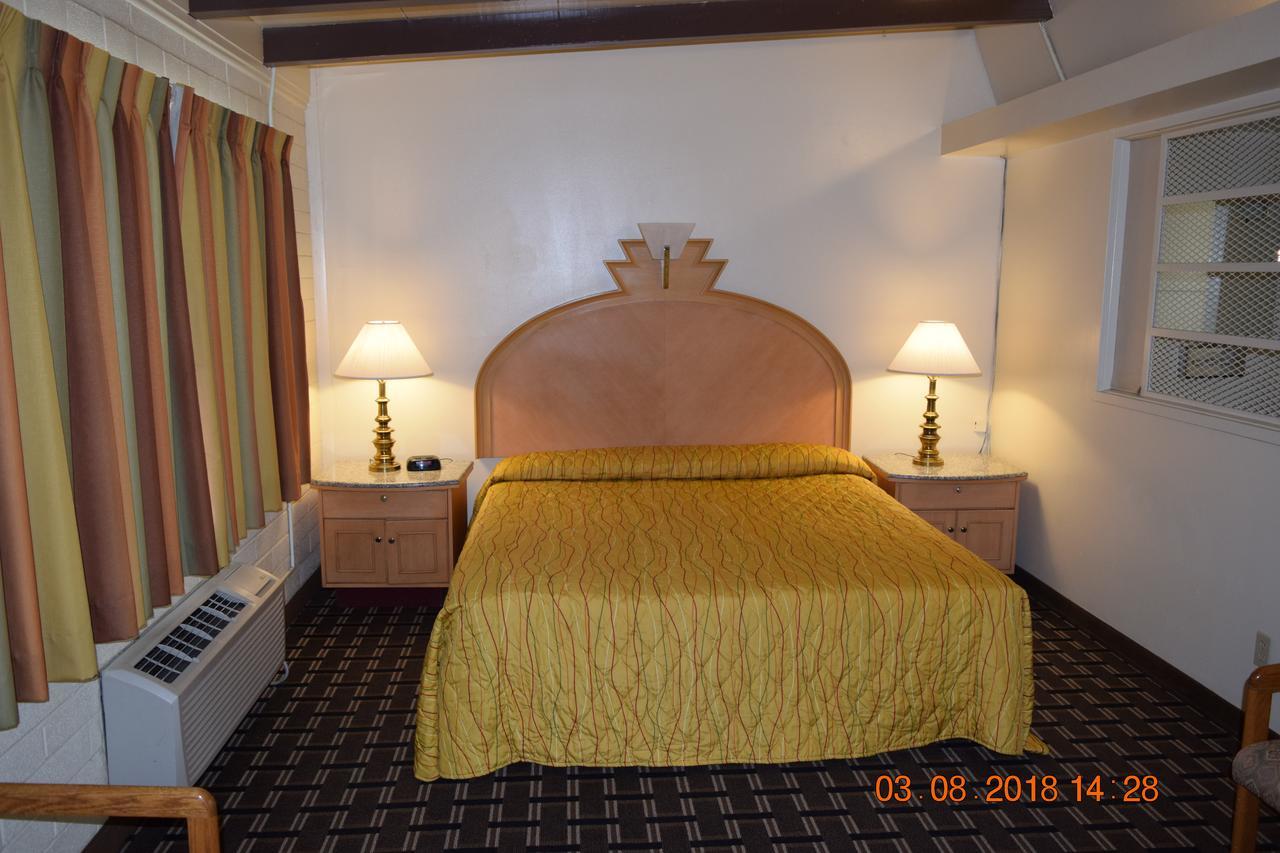 Stanlunds Inn And Suites Borrego Springs Esterno foto