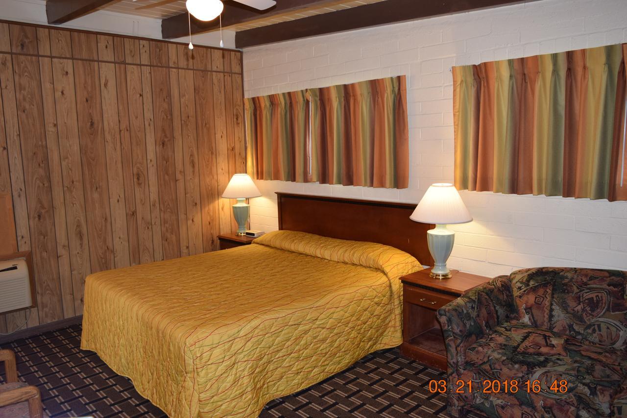 Stanlunds Inn And Suites Borrego Springs Esterno foto