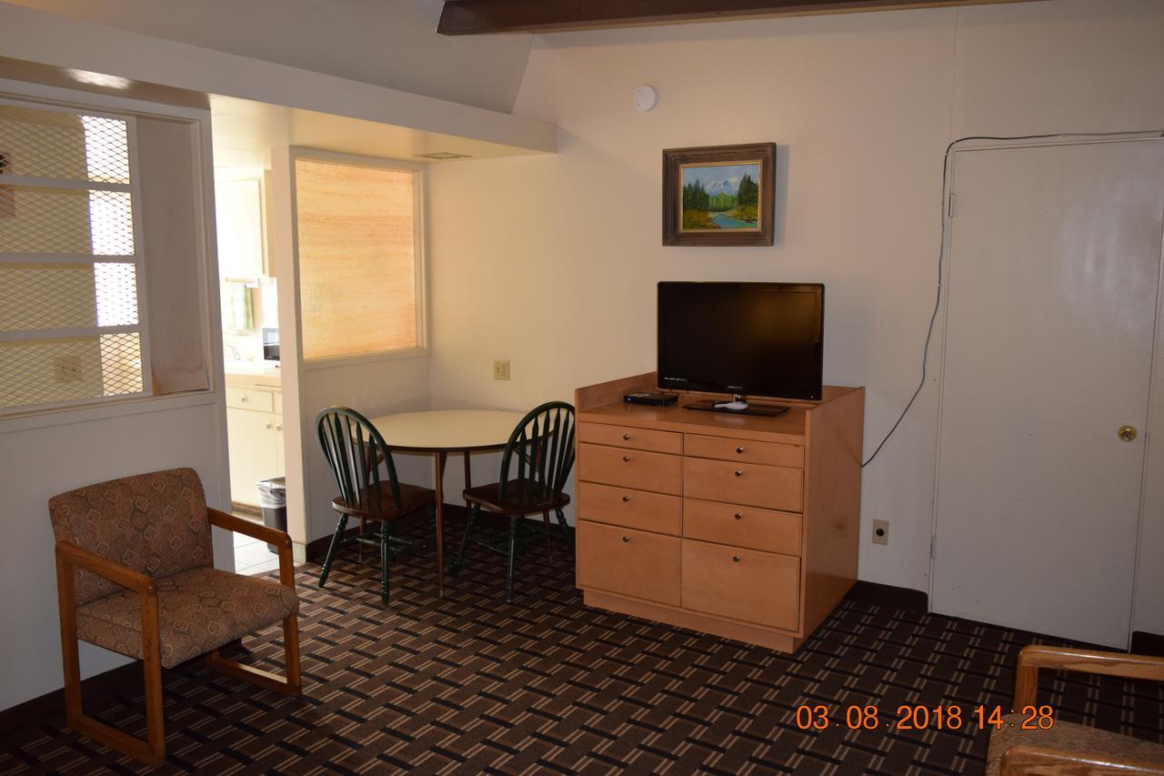 Stanlunds Inn And Suites Borrego Springs Esterno foto