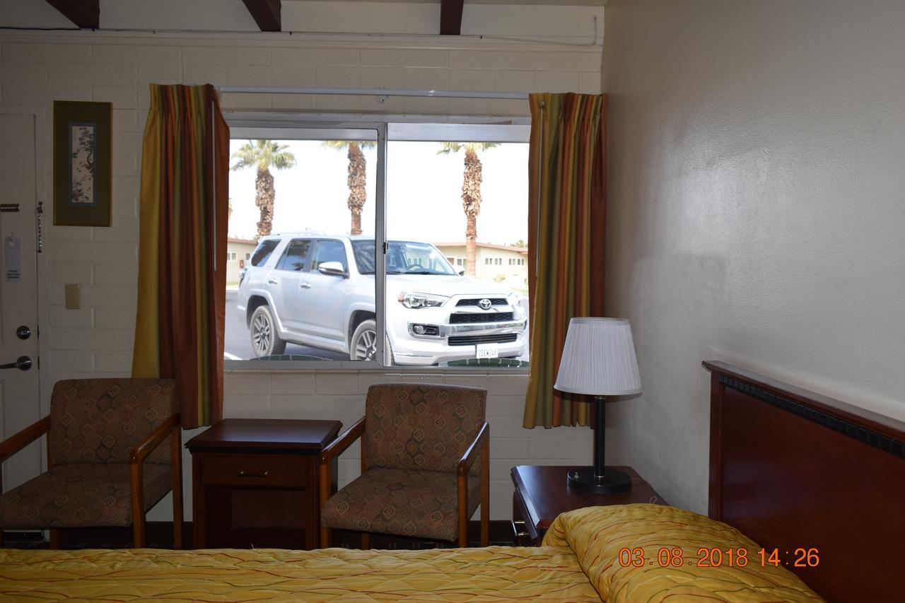Stanlunds Inn And Suites Borrego Springs Esterno foto