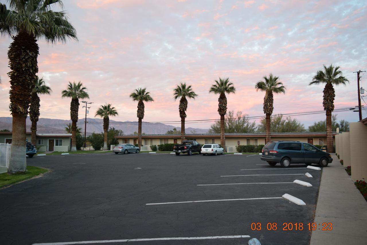 Stanlunds Inn And Suites Borrego Springs Esterno foto